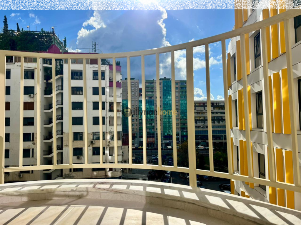 Jepet me qira Apartament 2+1+ Ballkon, “Zogu i Zi”, Tiranë