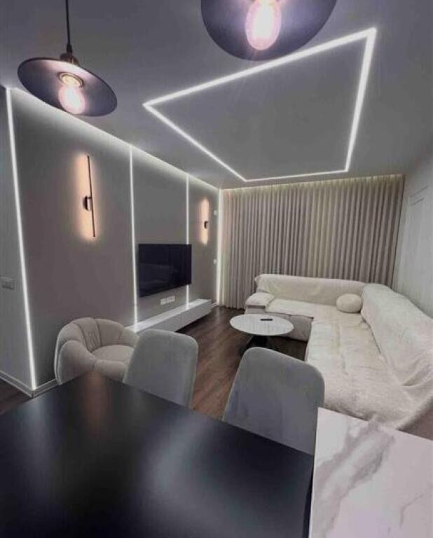 Apartament 1+1 per qira ne Rrugen 5 Maji