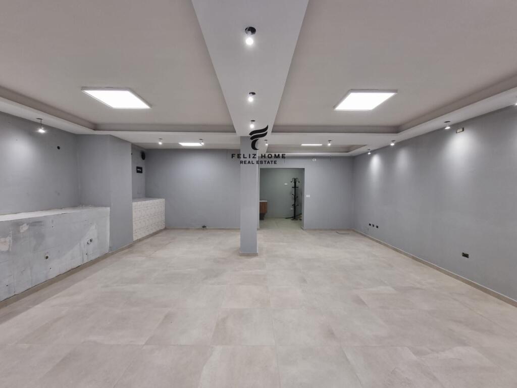 BUSINESS PREMISES FOR SALE 100 M2 NEW MARKET 115,000 EURO