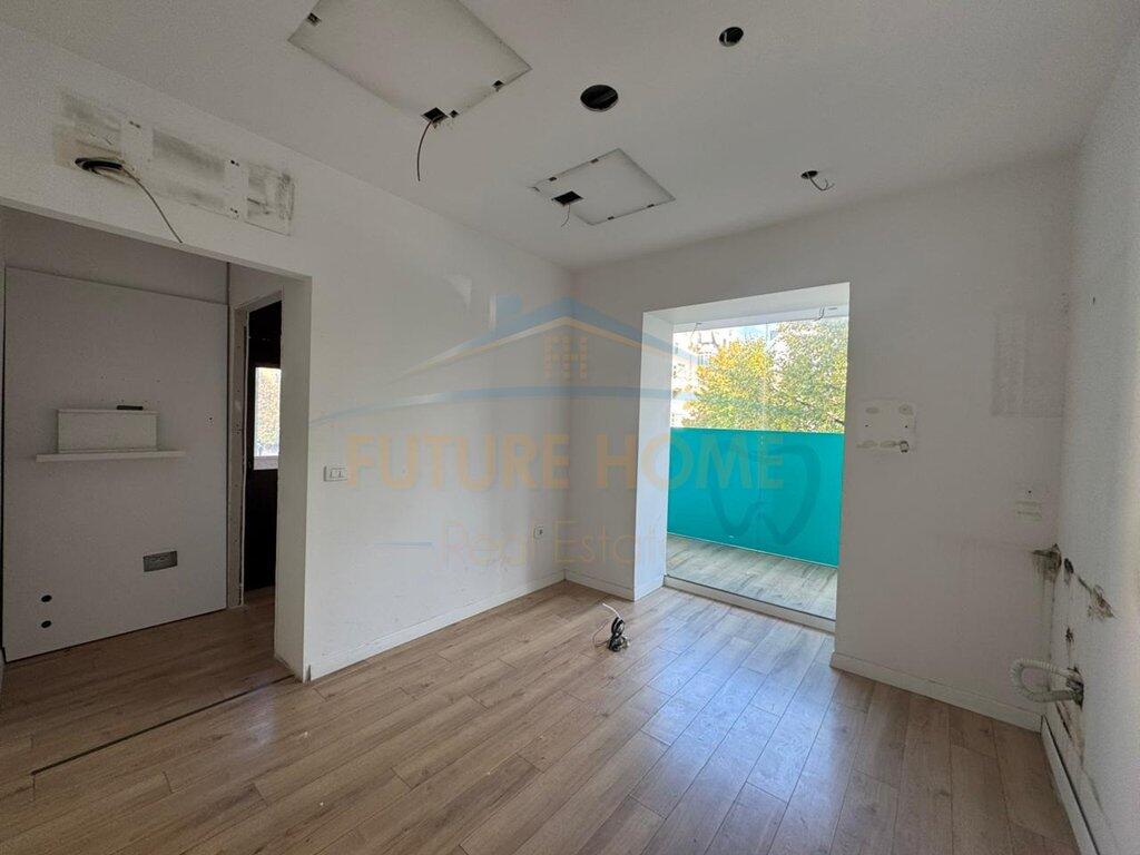 Qera, Ambient për Zyra, Rruga e Durresit, Tiranë