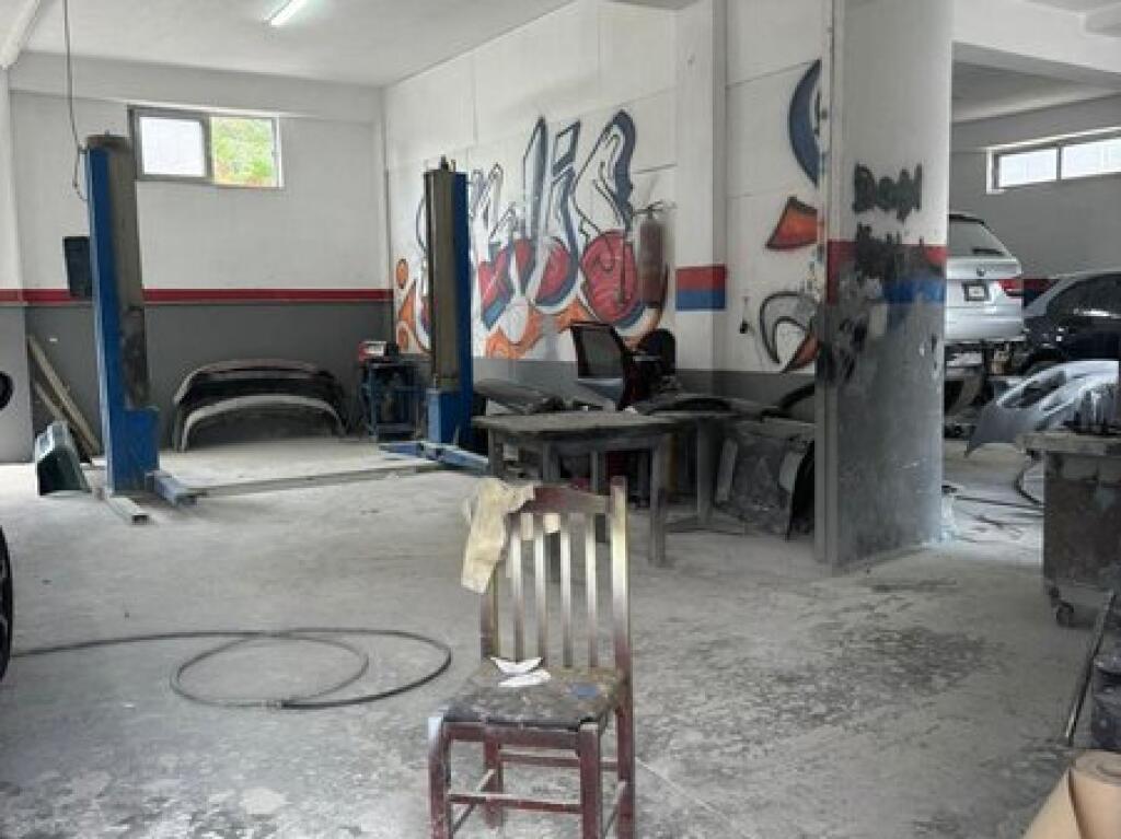 Business for sale Auto mechanic service and painting, Mezez