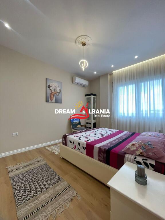 Jepet me qera apartament 1+1 ne rrugen e Kavajes prane Kompleksit Deliorgji (ID 42111486)