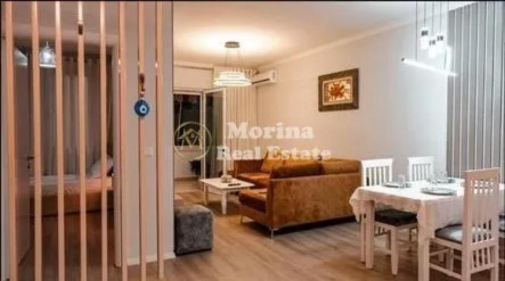 Qera, Apartament 2+1, Blloku, 1200 euro/muaj