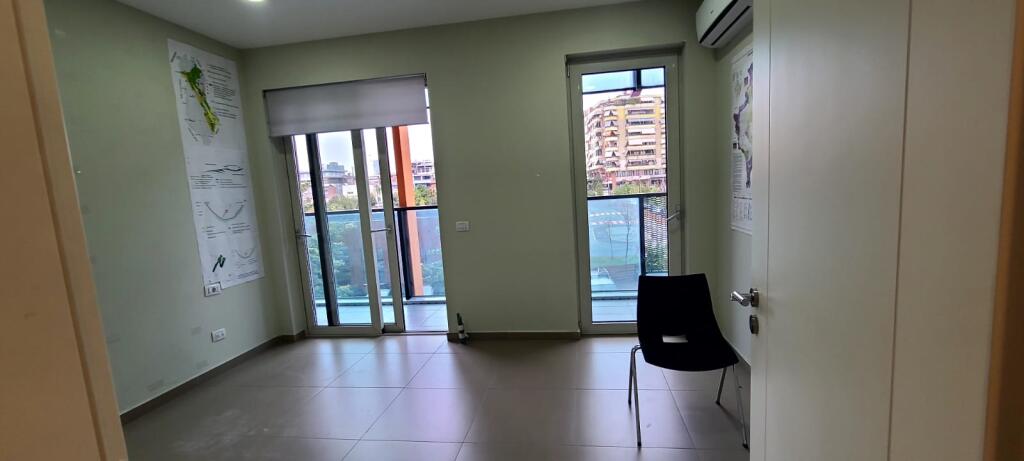 Zyrë me Qira  135M2, STADIUMI AIR ALBANIA Tiranë