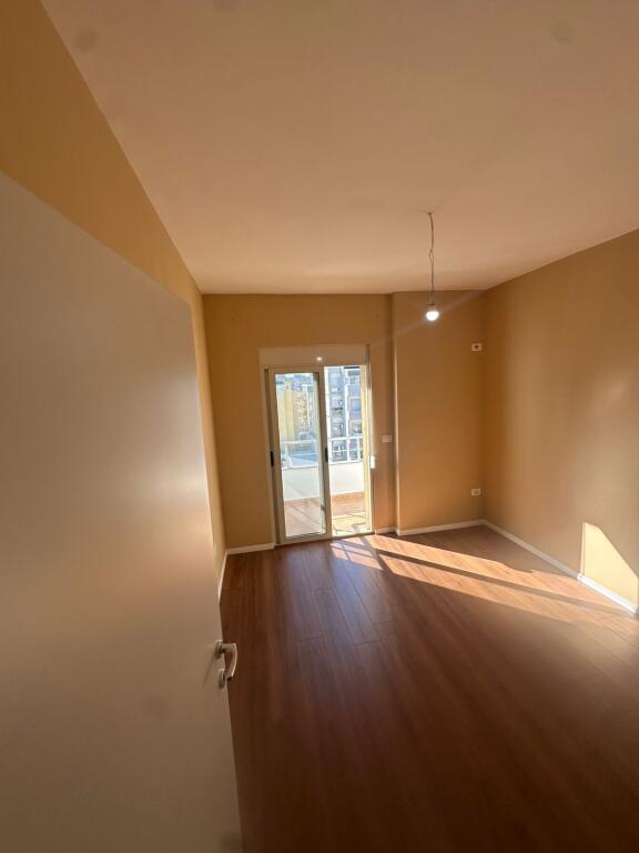 Occasione/ appartamento in Vendita Stadio Durres