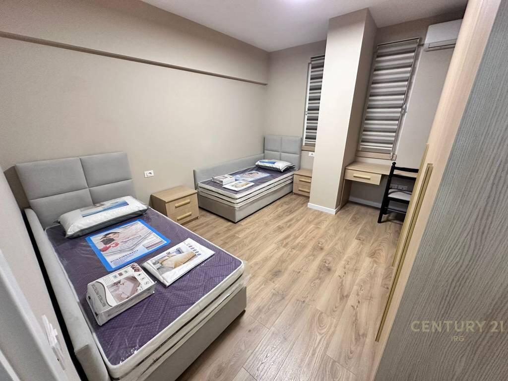 VENDESI APPARTAMENTO 2+1+2 NON ABITATO COMPLESSO FRATARI, ASTIR!