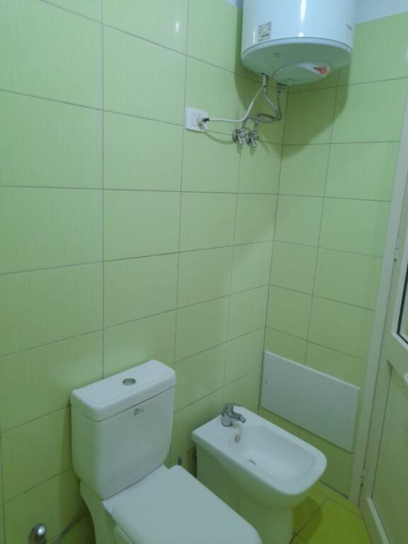 Jepet me qira 1+1 FRESKU 400 mije leke
