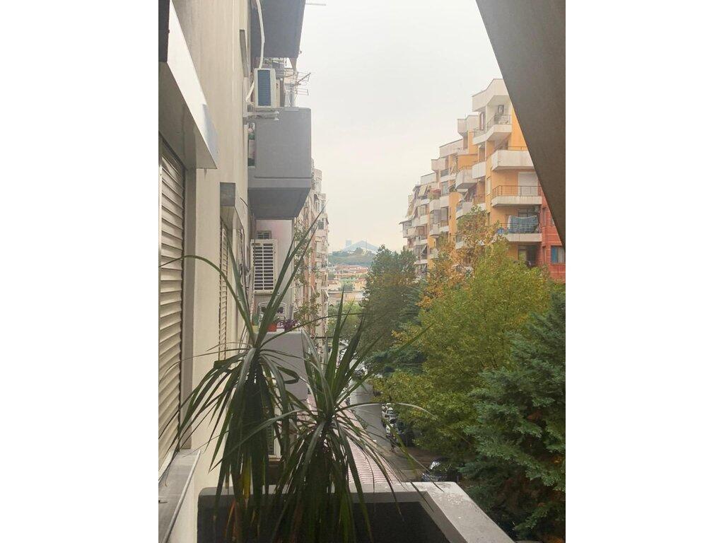 Qera , Apartament 2+1+ Post parkimi , Yzberisht