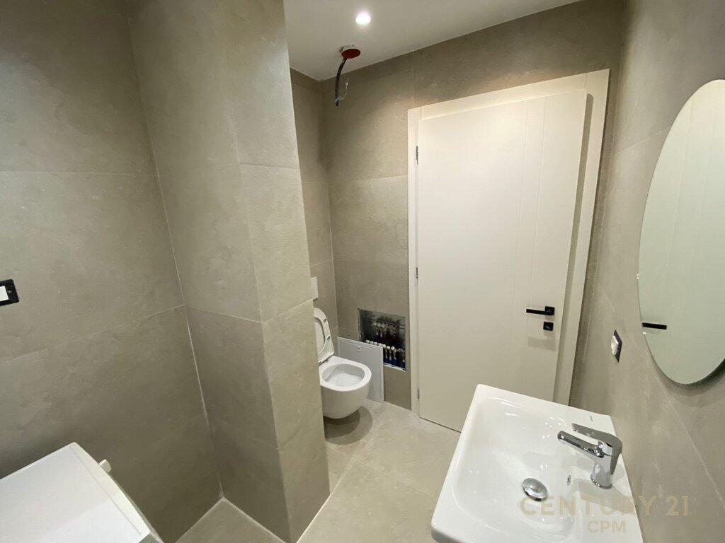 SHESIM APARTAMENT 1+1 TE KOMUNA PARISIT !!!