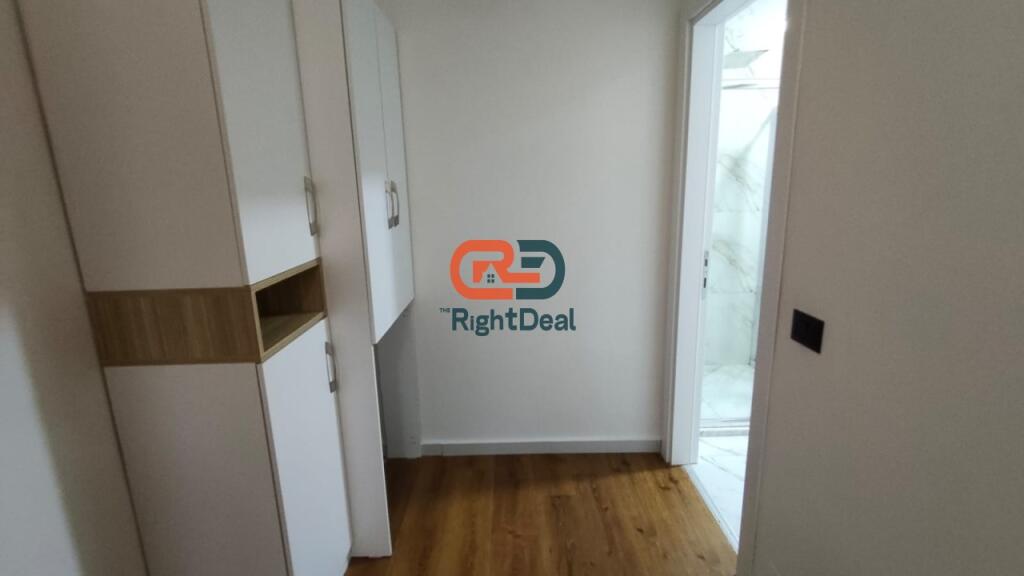 Ne Astir,Shitet Apartament 1+1 I Konvertuar Ne 2+1!