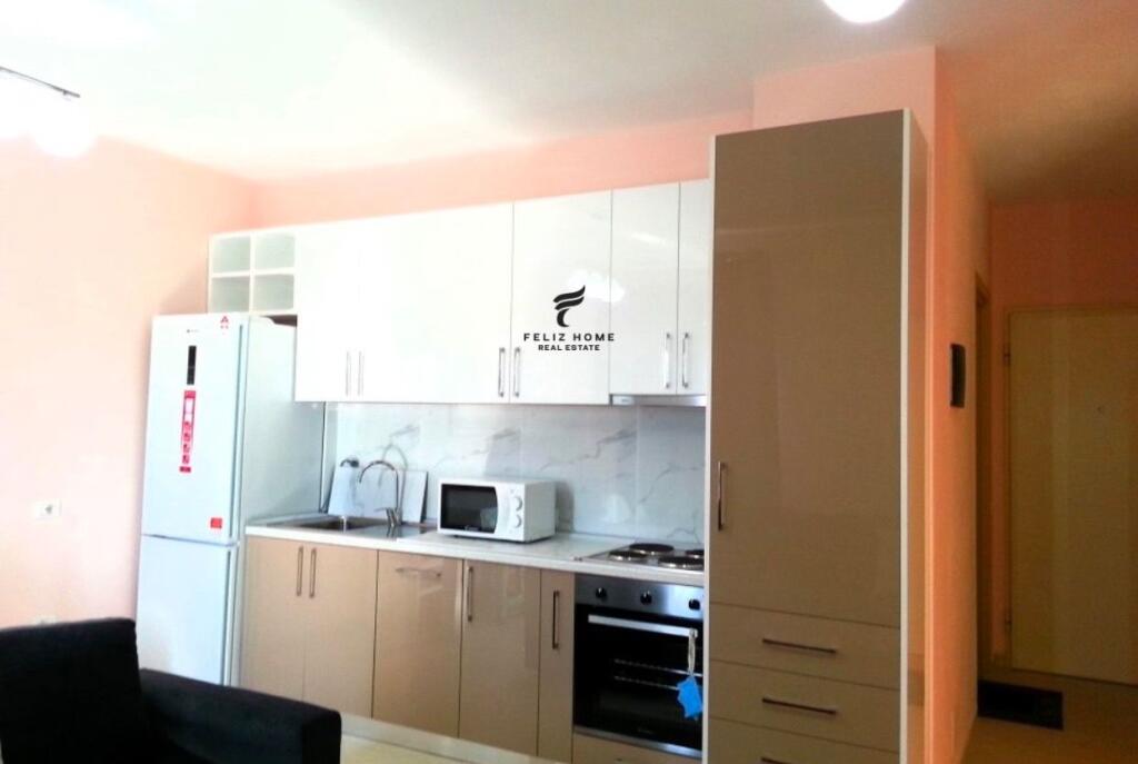 APARTAMENT ME QERA 1+1 ZOGU ZI 50.000 LEKE