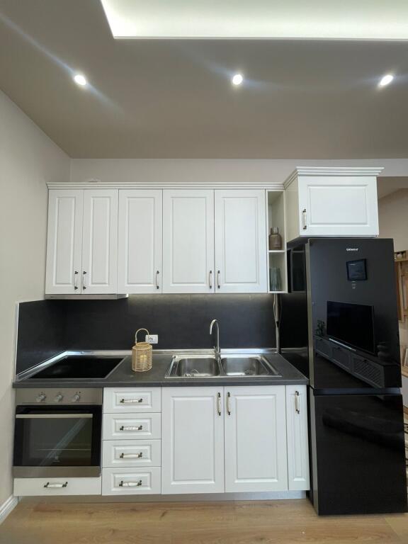 Apartament 1+1 me qira tek Rruga e Kavajes