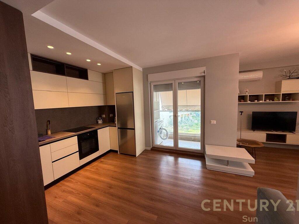 Apartament 1+1 per te kompleksi Magnet