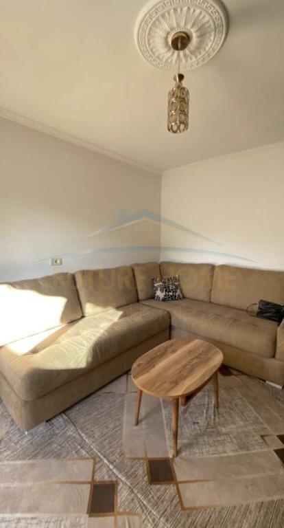 Qera, Apartament 2+1, Kombinat, Tiranë