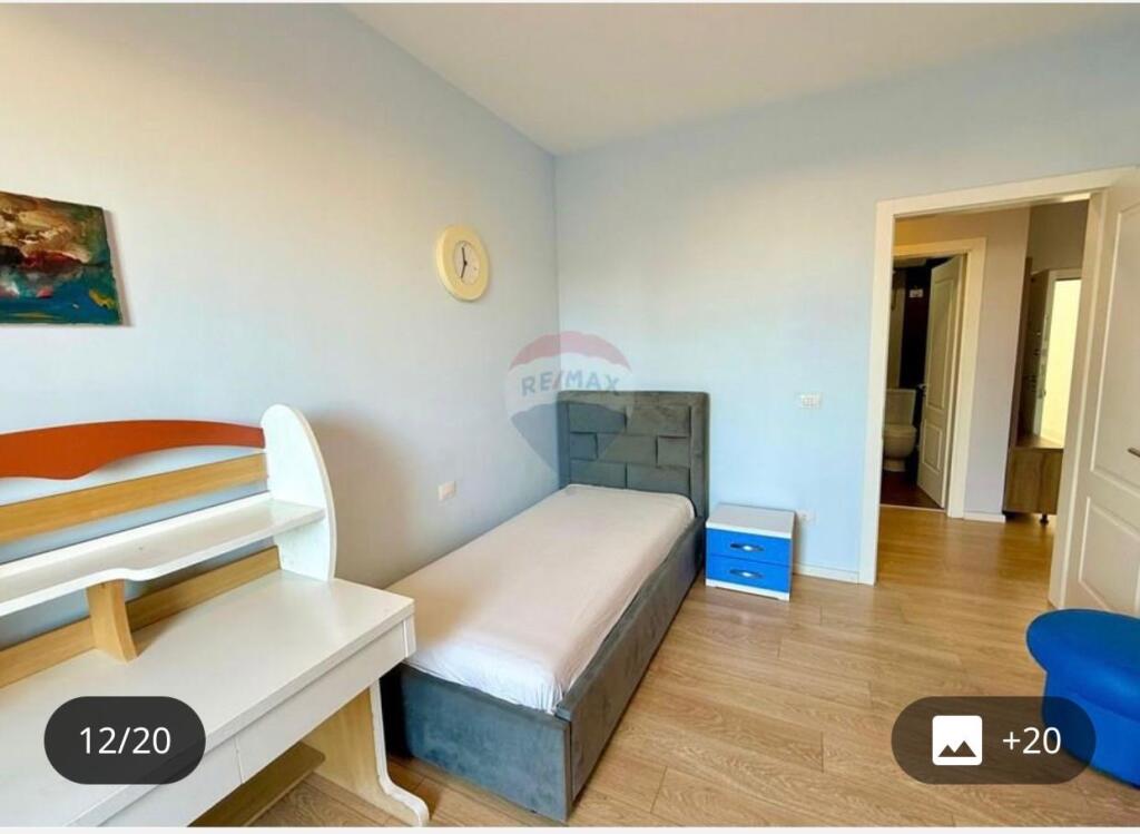 Affittasi 2+1+2 Via Peti Lago Secco 700€