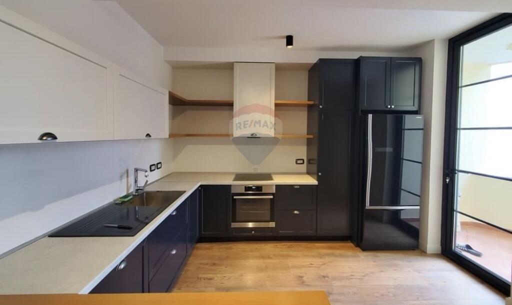 Apartament 2+1+2 me qira – Komuna e Parisit