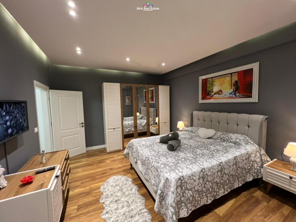 Apartament me Qera 1+1 ne Bllok (ID B210480) Tirane