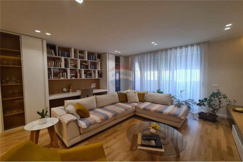 Luxury apartment 3+1+2 for rent near the Center!