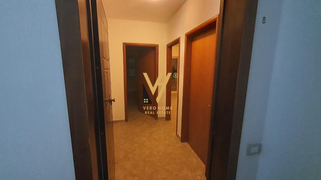 JEPET APARTAMENT 1+1 ME QIRA TE KOMUNA E PARISIT 50.000 LEKE