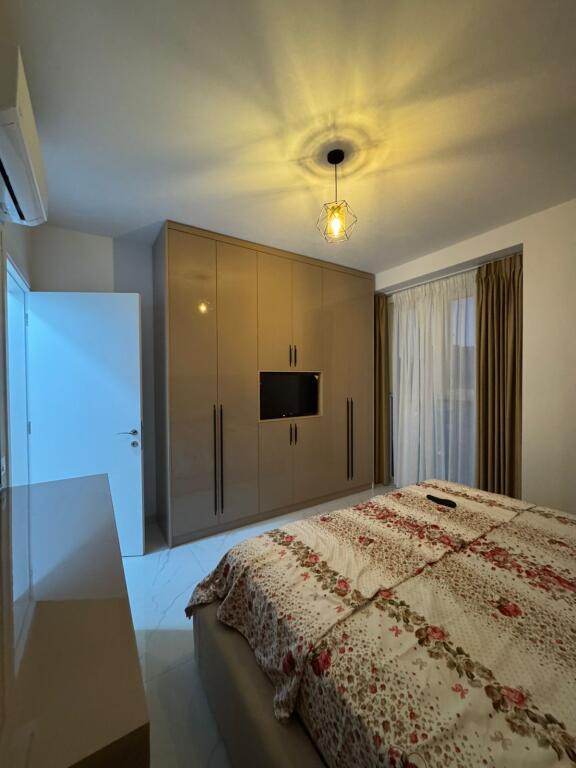 🏢Astir,prane Kompleksit “Molla” jepet me qera apartament 1+1,i sapo mobiluar 550Euro