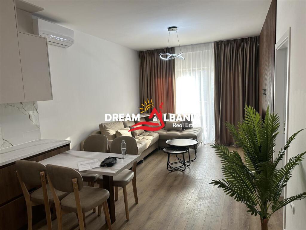 Jepet me qera apartament 2+1 tek Zogu i Zi prane Ring Center (ID 42215424)