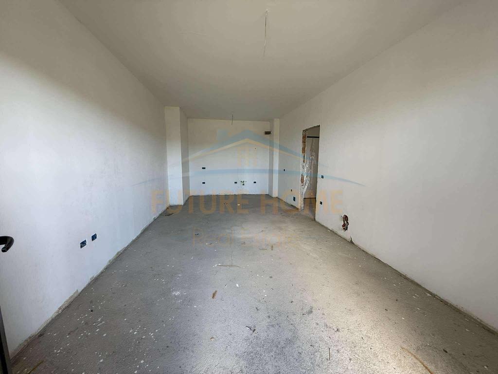 Apartament ne shitje 1+1 , Unaza e Re , Tirane