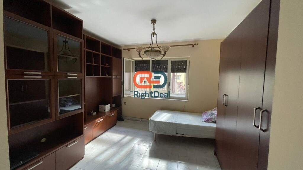 Prane Shkolles Se Baletit, Jepet Me Qira Apartament 3+1, Me Lokacion Ideal!!