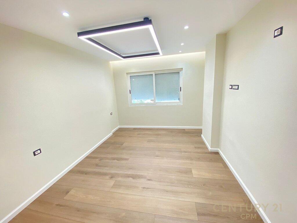 SHESIM APARTAMENT 1+1 TE KOMUNA PARISIT !!!