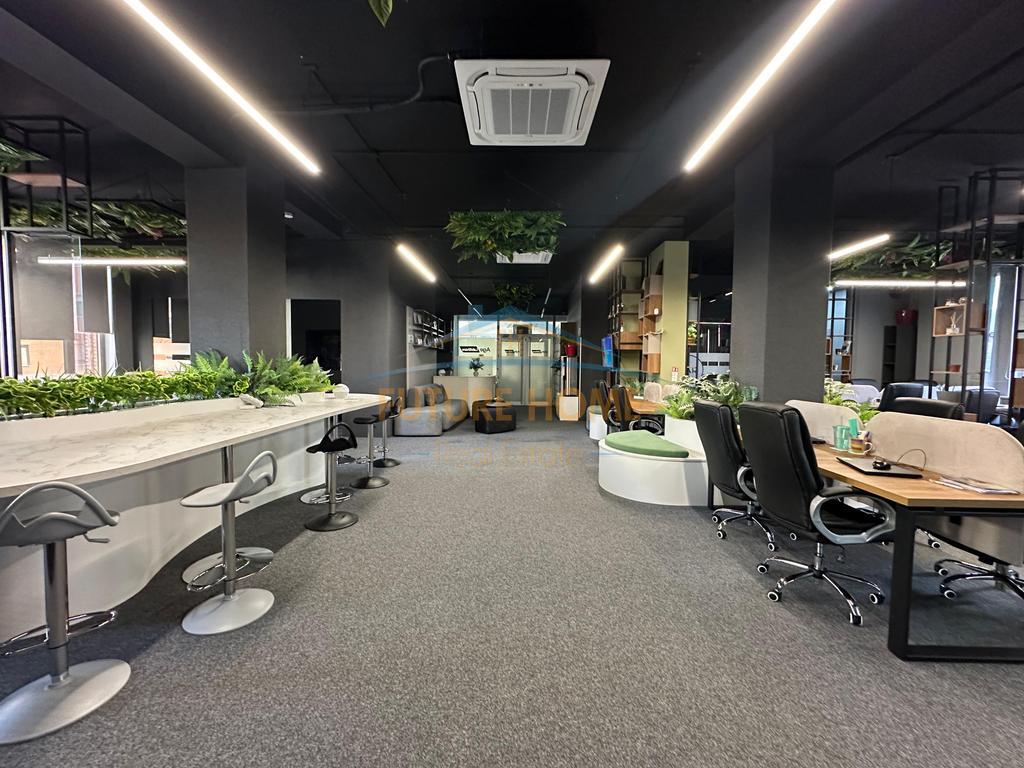 JEPET ME QERA ZYRE TEK DELIJORGJI