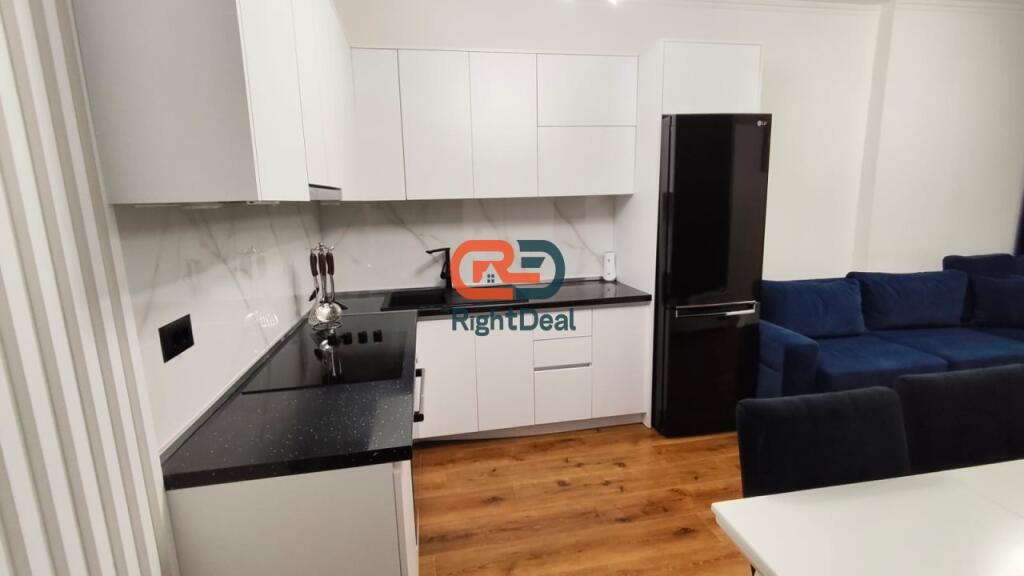 Ne Astir,Shitet Apartament 1+1 I Konvertuar Ne 2+1!