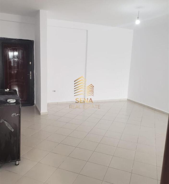 Qira, Apartament 2+1, Bosh, Fresk, 300 Euro/muaj