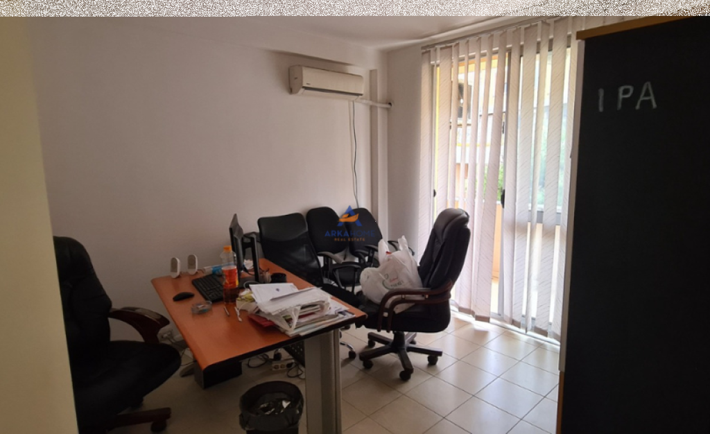 OFFICE FOR RENT 87M2 "MIHAL GRAMENO SCHOOL, STUDENT CITY" 700 EURO