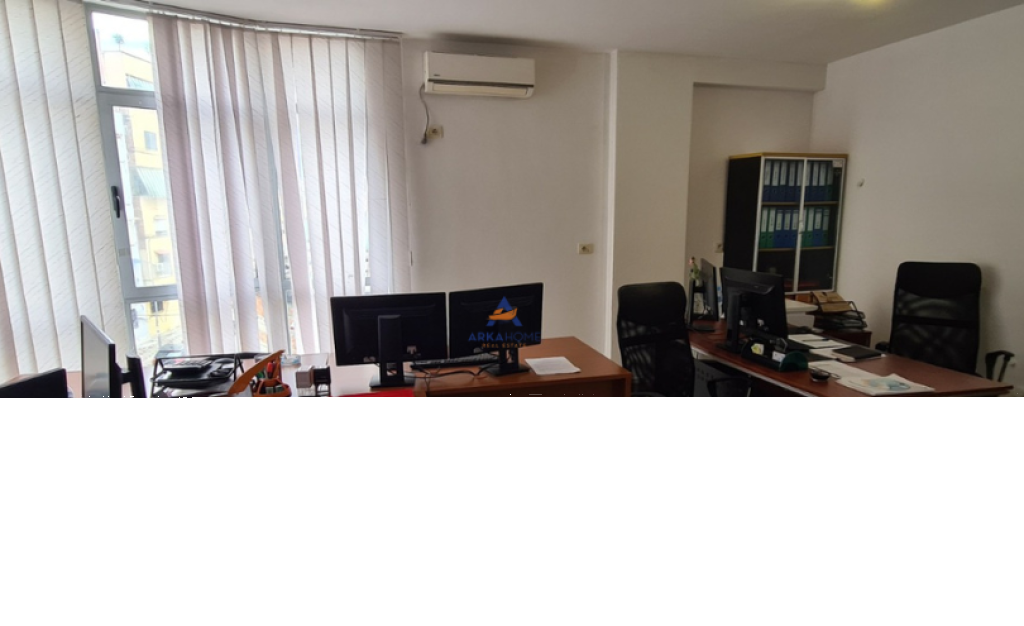 OFFICE FOR RENT 87M2 "MIHAL GRAMENO SCHOOL, STUDENT CITY" 700 EURO