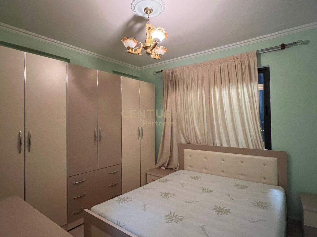 APARTAMENT 1+1 ME QIRA, STACIONI I TRENIT 600 € /Muaj