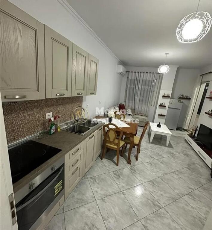 Qera, Apartament 2+1, Astir, 500 euro/muaj
