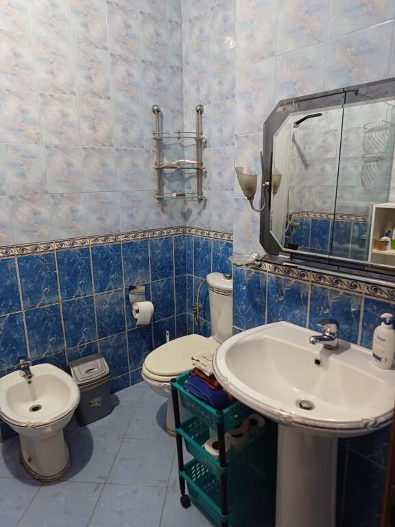 🏢Dibra Street, near Partizani High School, apartment 2+1 furnished for rent. 65,000 Leke