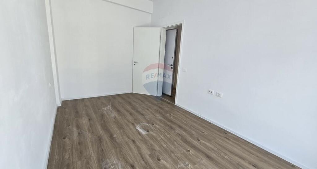 Shitet apartament 1+1 te Rezidenca OxA
