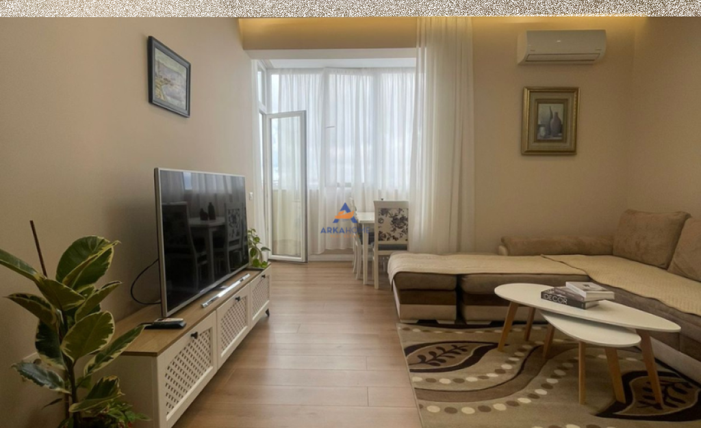 JEPET ME QERA APARTAMENT 1+1+BALLKON "PERBALLE DELIJORGJIT,PALLATI GENIUS" 70.000 LEKE(PAK NEGOCIUESHEM)