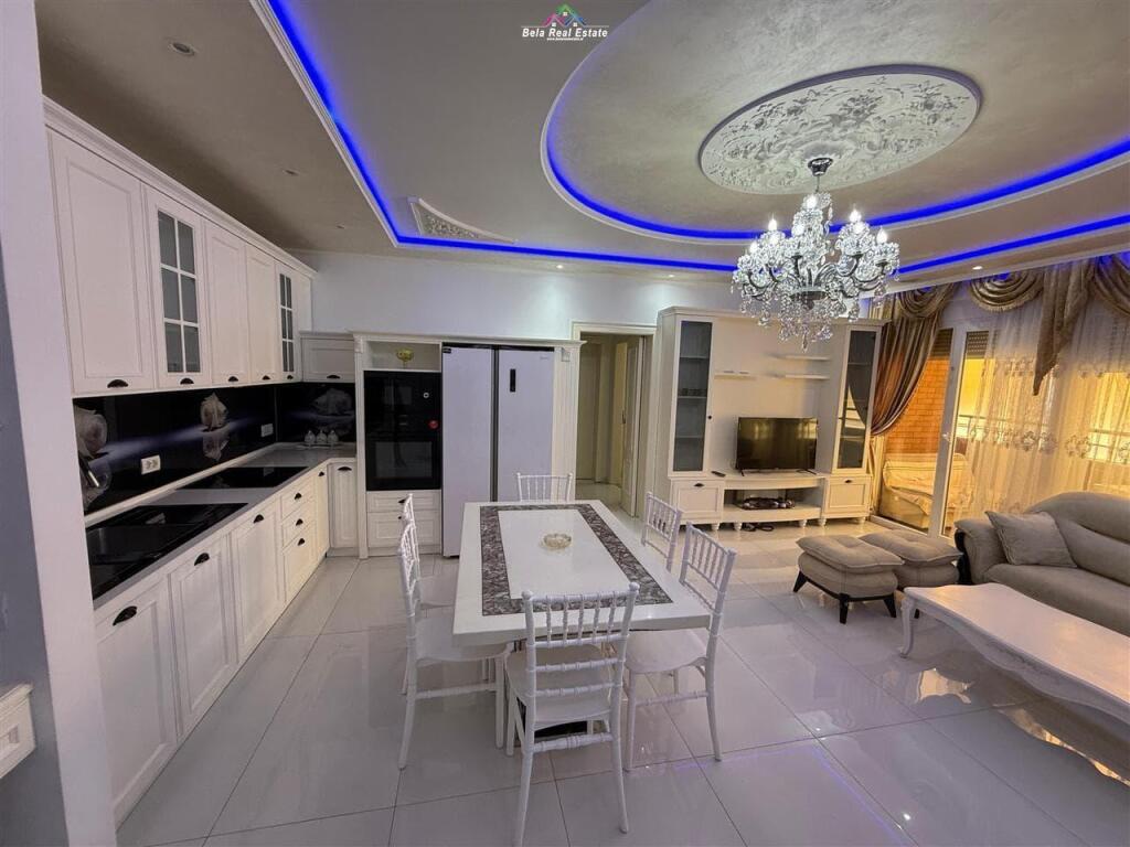 Apartament me Qera 2+1+2 ne Xhamllik (ID B2201443) Tirane