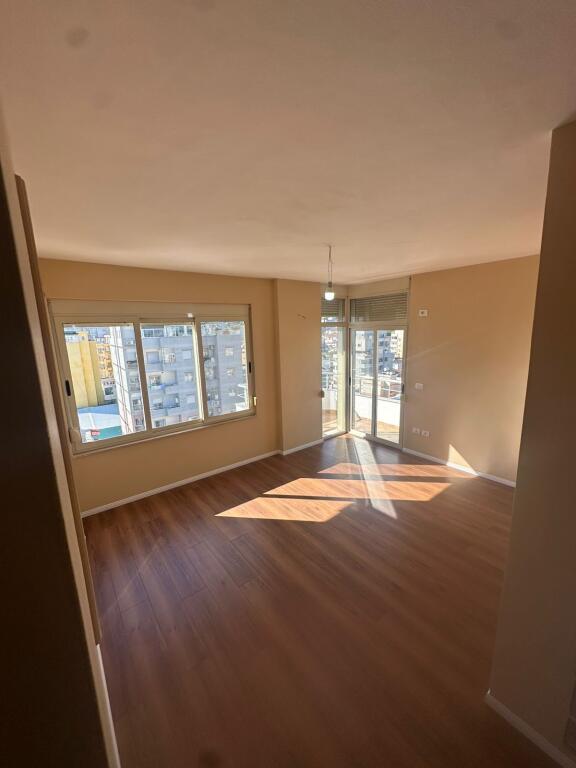 Occasione/ appartamento in Vendita Stadio Durres