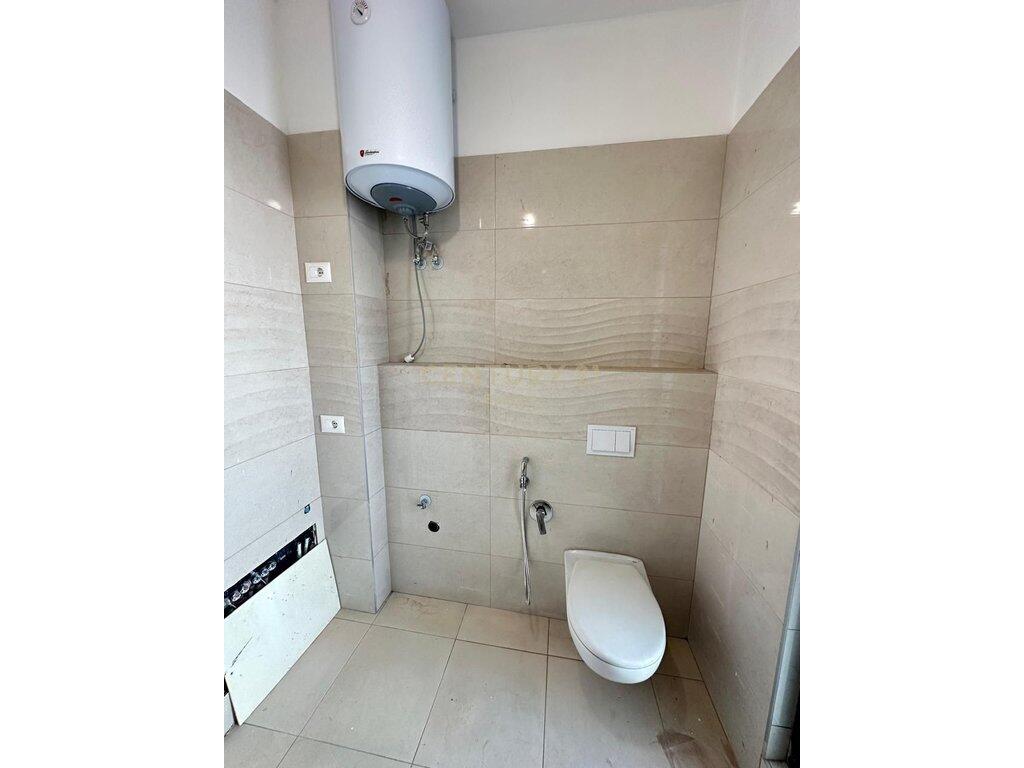KOMPLEKSI ARLIS, APARTAMENT 2+1 PER QIRA