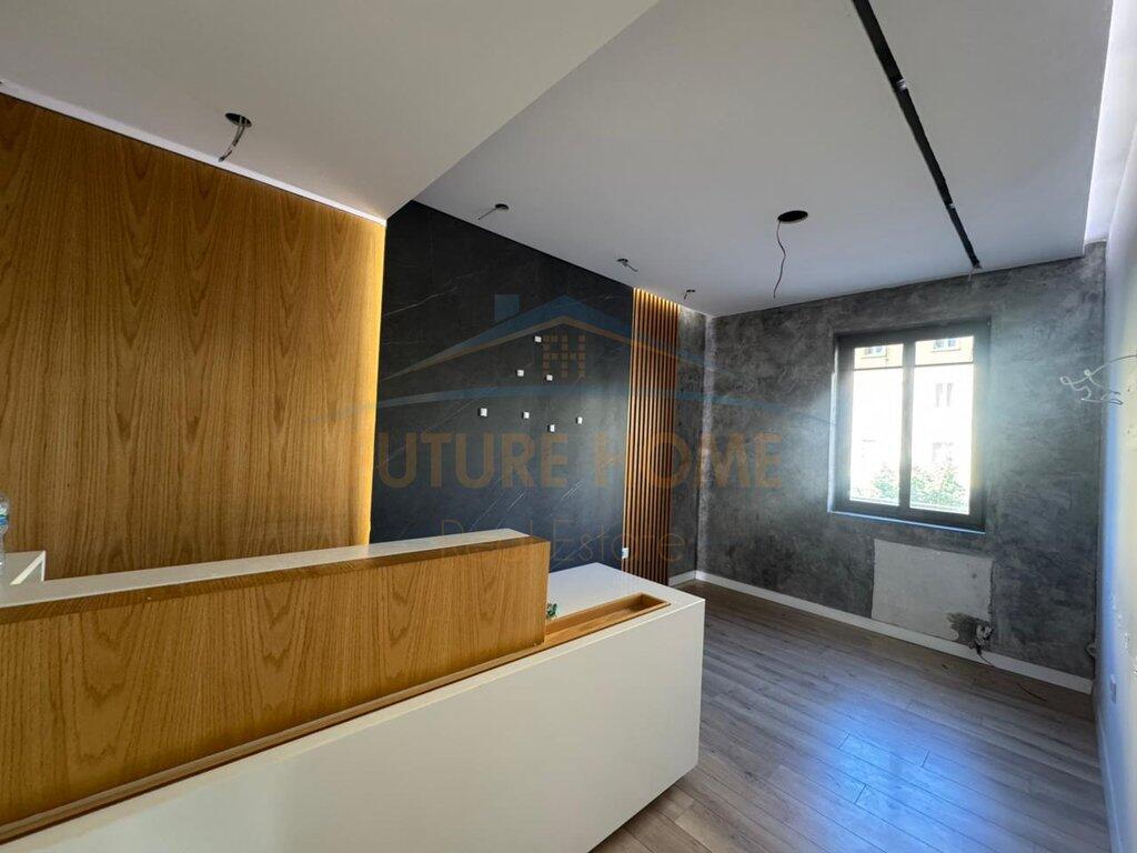 Qera, Ambient për Zyra, Rruga e Durresit, Tiranë