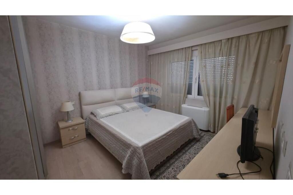 Appartamento di Lusso 2+1+balcone nel Cuore di Blloku