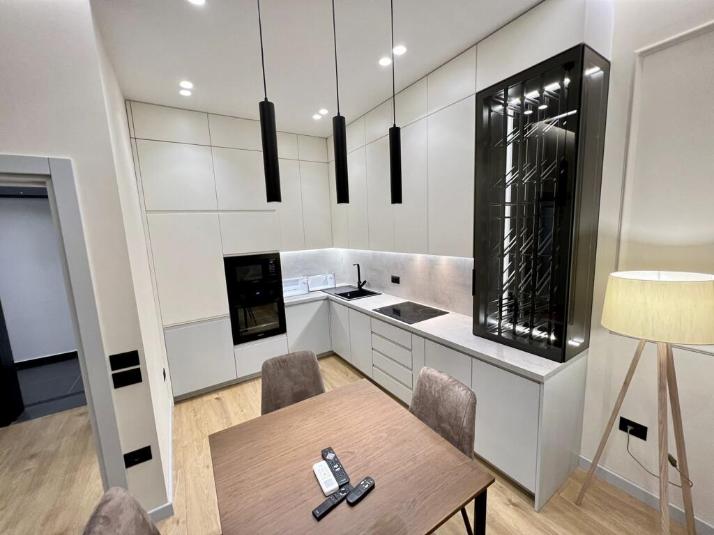 📣 QERA SUPER Apartament 1+1 Me Parking 📍 Kompleksi Square 21 ✨