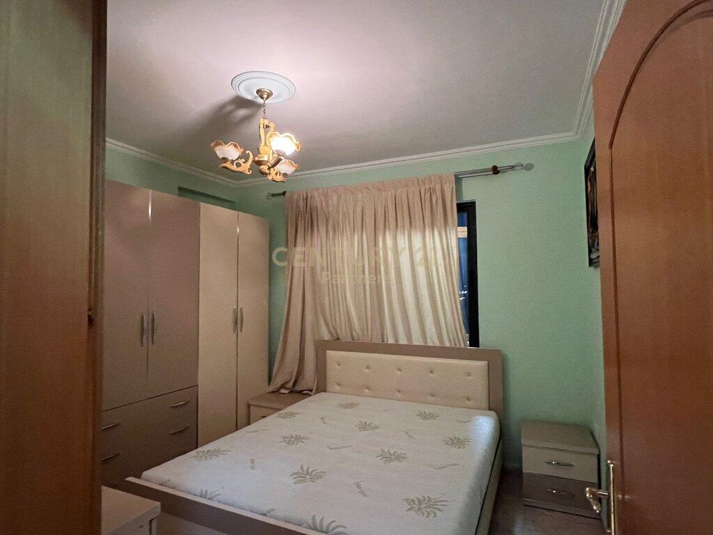 APARTAMENT 1+1 ME QIRA, STACIONI I TRENIT