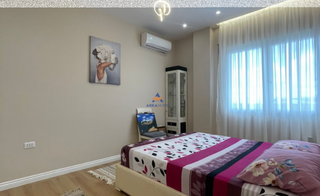 JEPET ME QERA APARTAMENT 1+1+BALLKON "PERBALLE DELIJORGJIT,PALLATI GENIUS" 70.000 LEKE(PAK NEGOCIUESHEM)