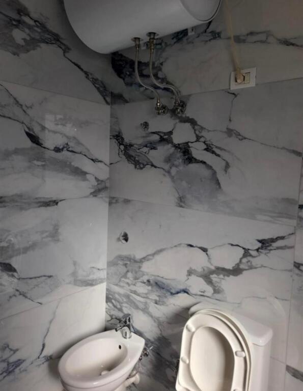 Apartament me qera 1+1 - 📍Rruga Dibrës
