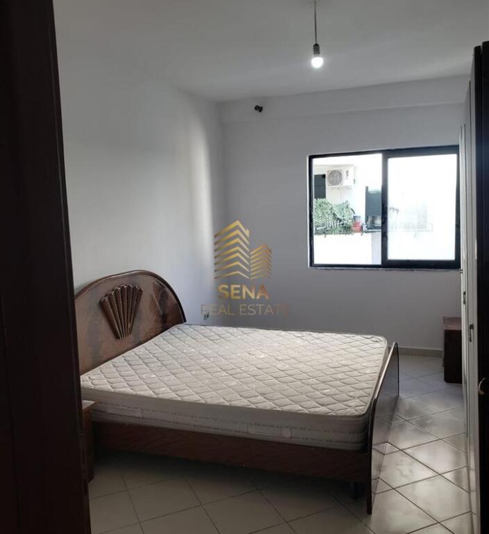 Qira, Apartament 2+1, Bosh, Fresk, 300 Euro/muaj