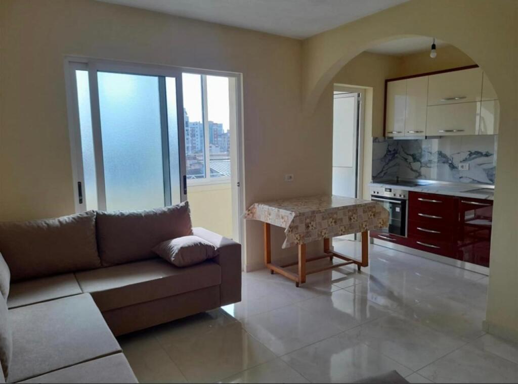 Apartament me qera 1+1 - 📍Rruga Dibrës