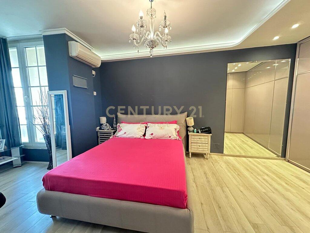 Apartament 2+1 per shitje perball Kompleksit Delijorgji,